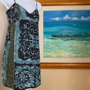 Beautiful Manuhealii Spaghetti strap dress. Sz XXS Excellent pre owned condition